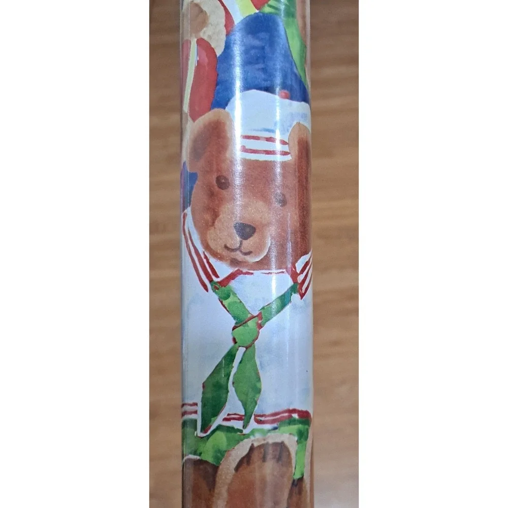 Innisbrook Wrapping Paper Hop To It 18 Foot x 24 Inches Bunches Of Bears Rev.NEW
